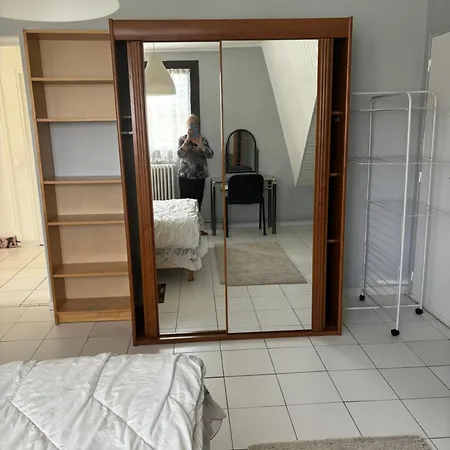 Mimimamy Bed & Breakfast Drancy